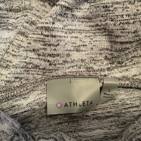 Athlete Pullover Hoody - Picture 3 of 8